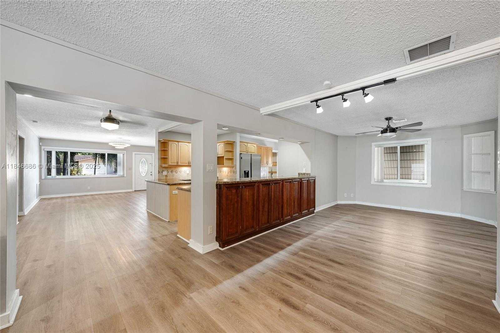 Small Image of 7801 NORTH WEST 40TH ST, Coral Springs Number 7