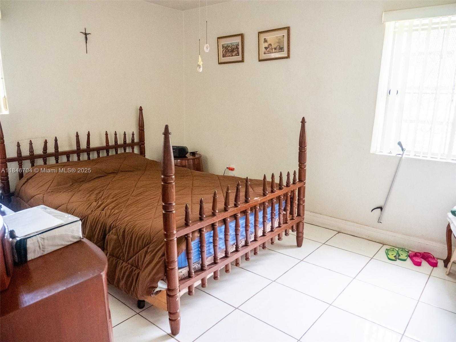 Small Image of 1565 NORTH WEST 127TH ST, North Miami Number 9
