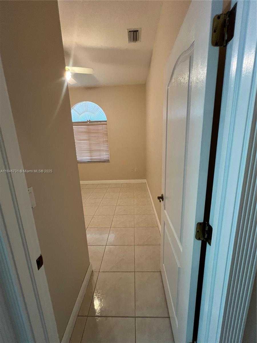 Small Image of 8455 NORTH WEST 169TH TER, Miami Lakes Number 18