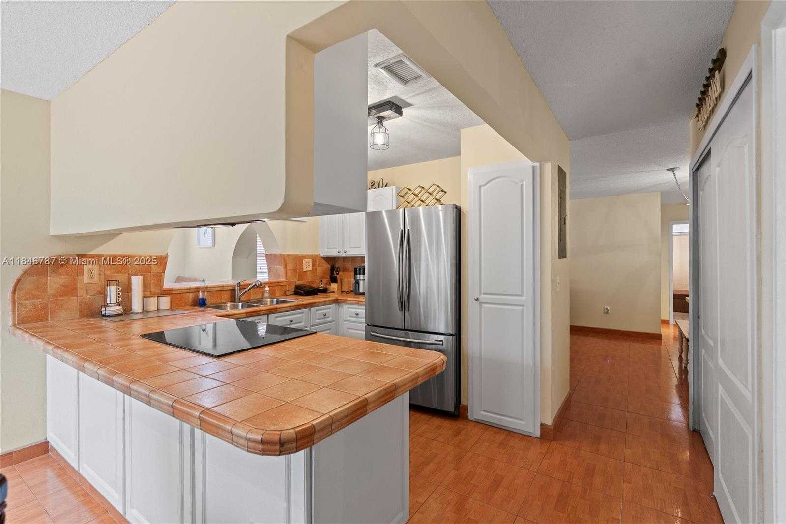 Small Image of 9737 SOUTH WEST 7TH ST, Miami Number 12