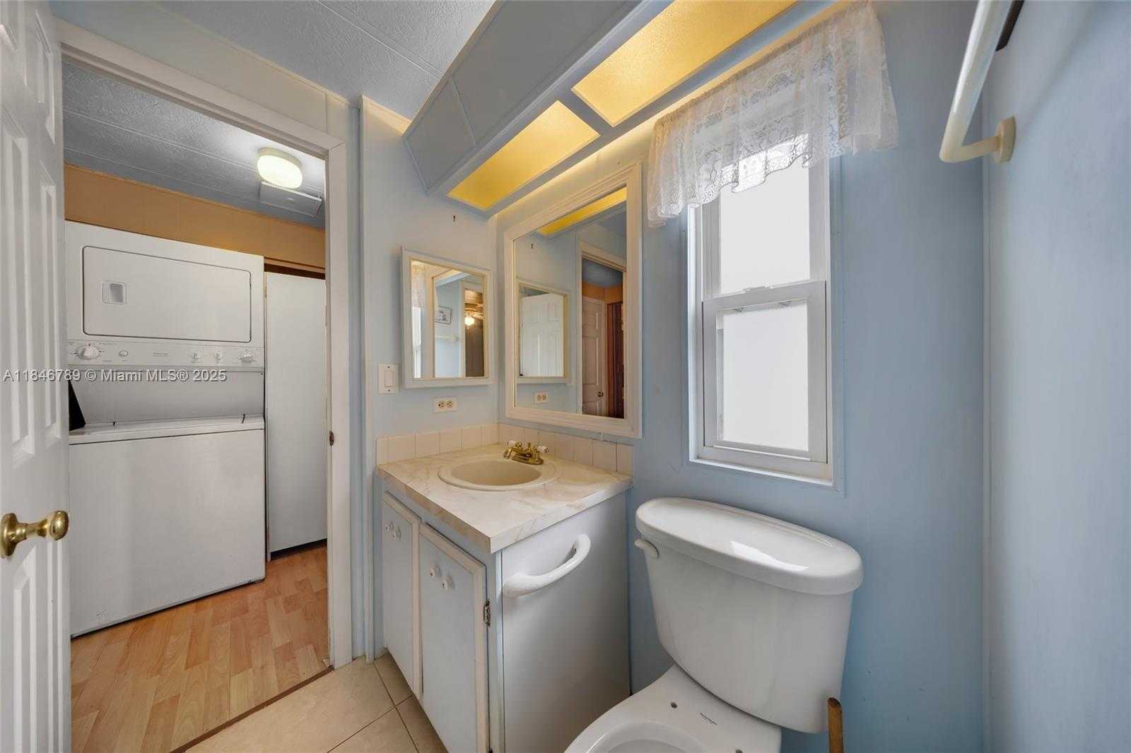 Small Image of 5298 NORTH WEST 4TH TER, Deerfield Beach Number 28