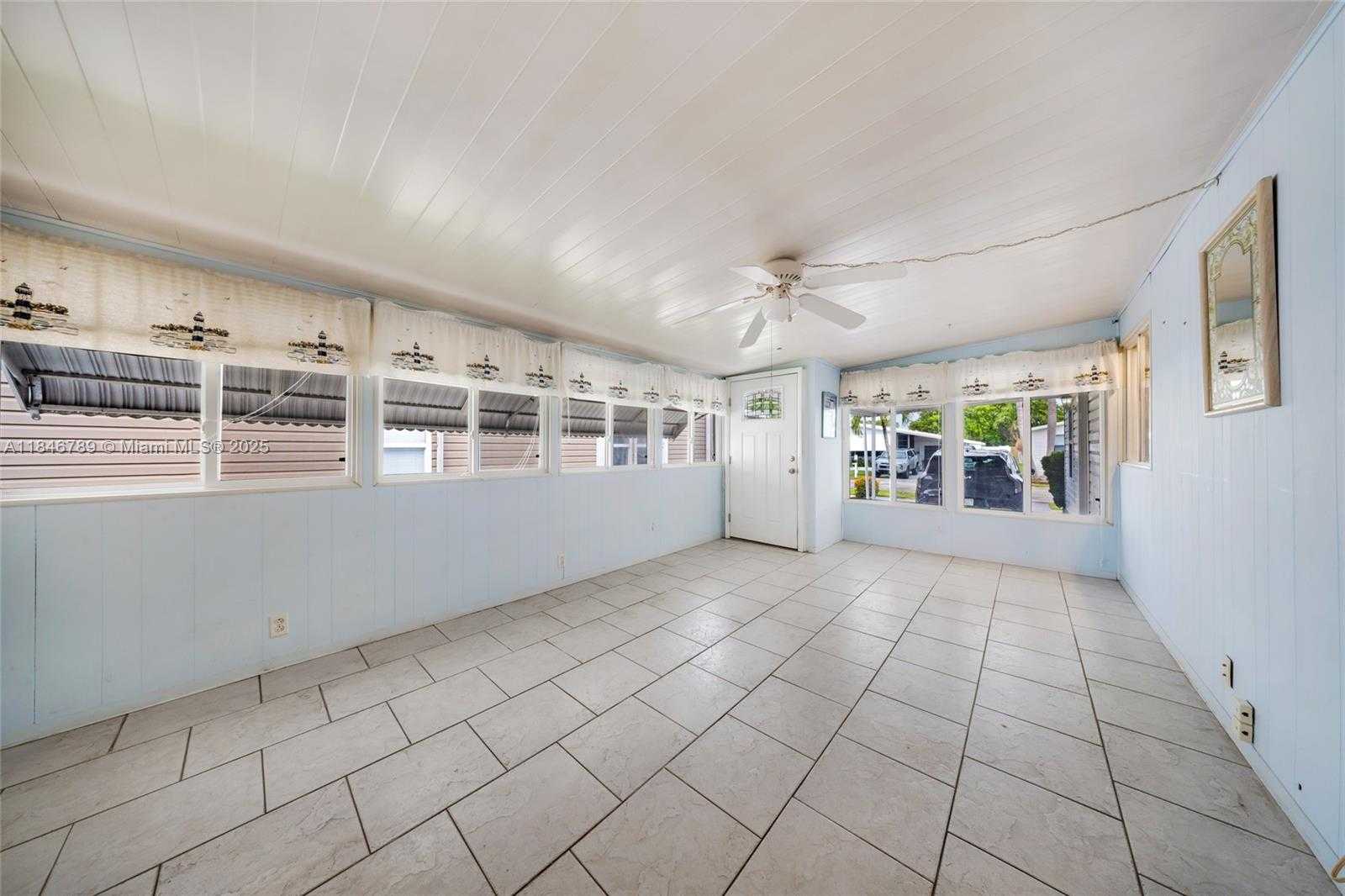 Small Image of 5298 NORTH WEST 4TH TER, Deerfield Beach Number 30