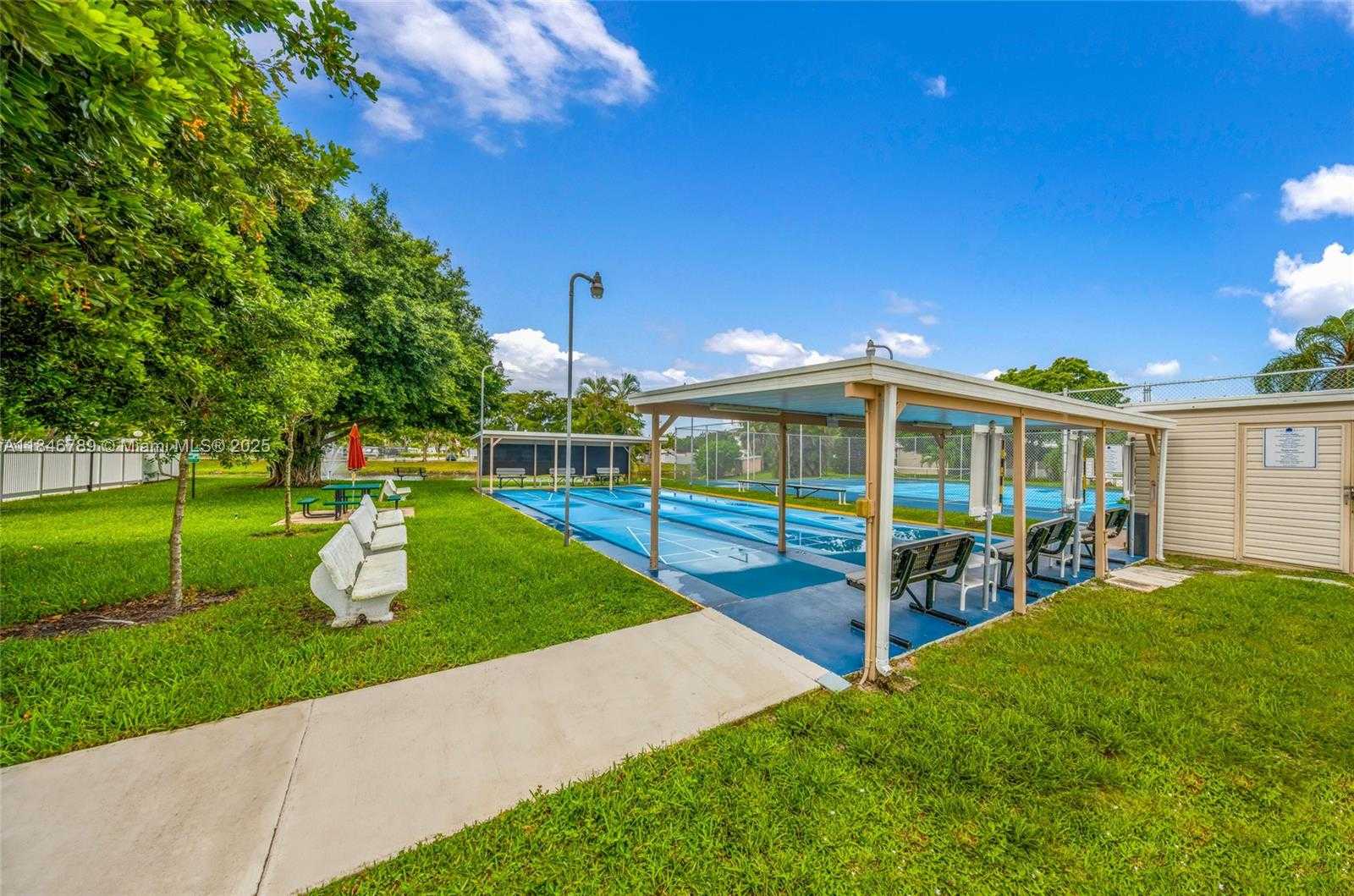 Small Image of 5298 NORTH WEST 4TH TER, Deerfield Beach Number 34