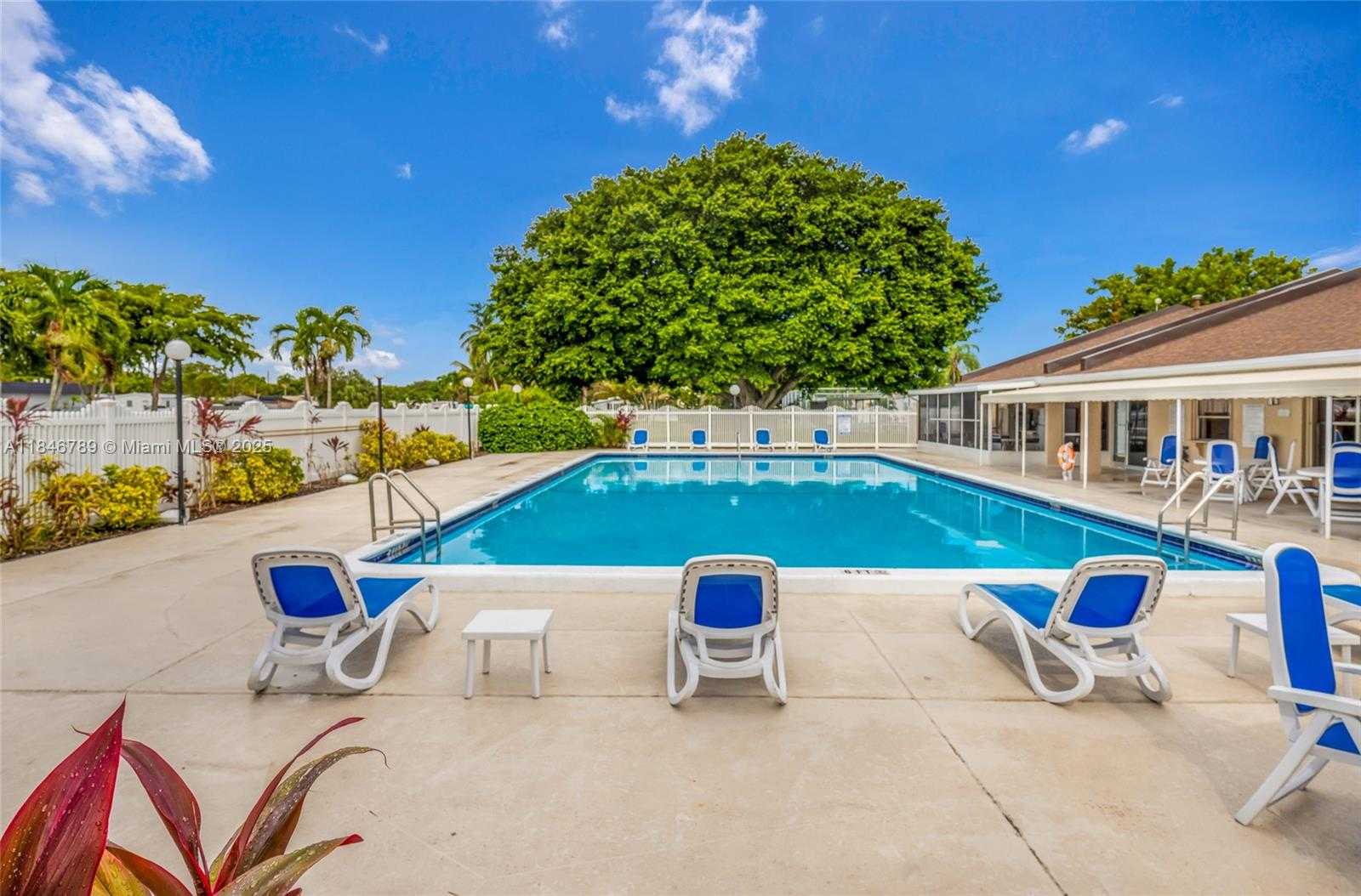 Small Image of 5298 NORTH WEST 4TH TER, Deerfield Beach Number 36