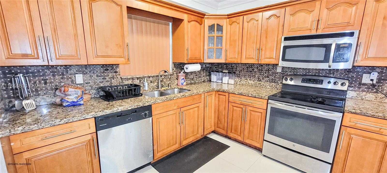 Small Image of 2649 BAHAMA DR, Miramar Number 10