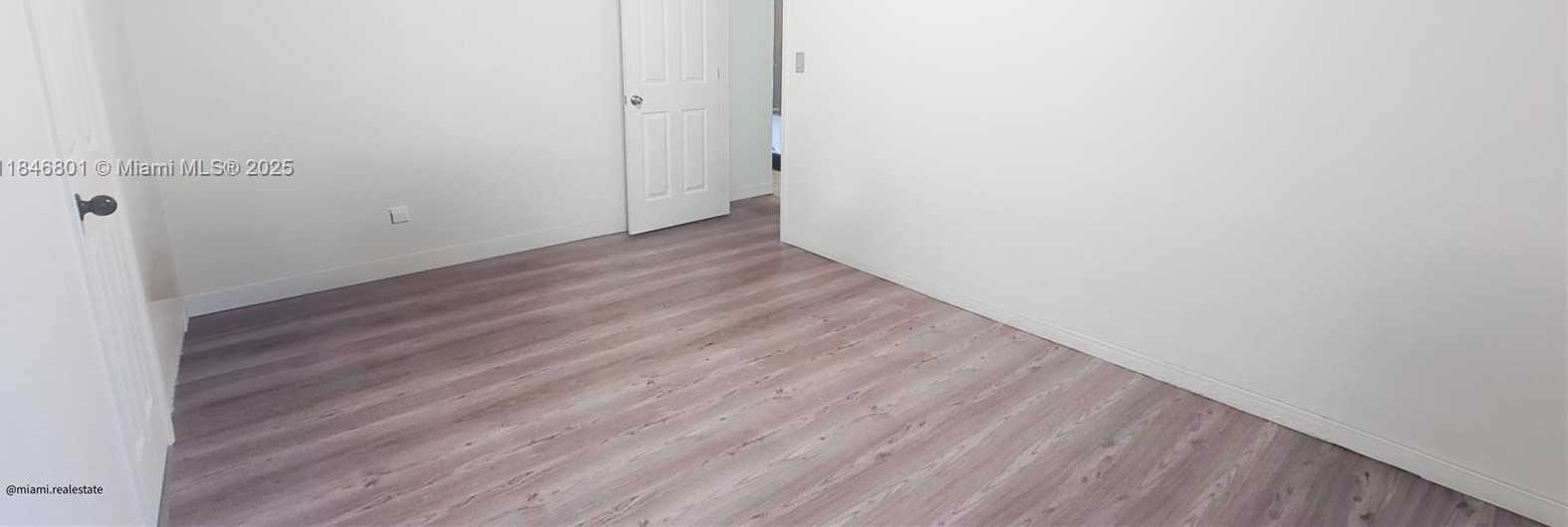 Small Image of 2649 BAHAMA DR, Miramar Number 12