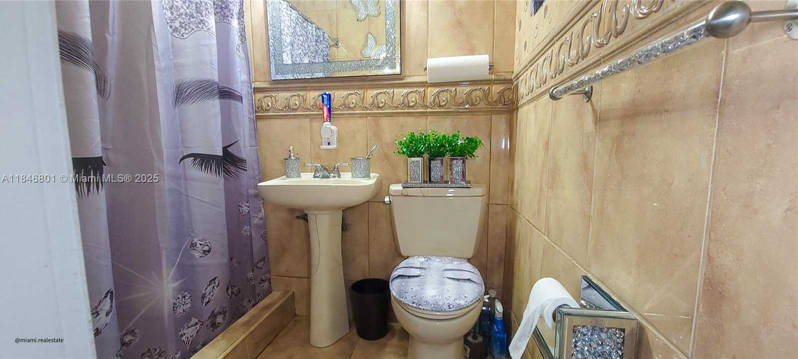 Small Image of 2649 BAHAMA DR, Miramar Number 16