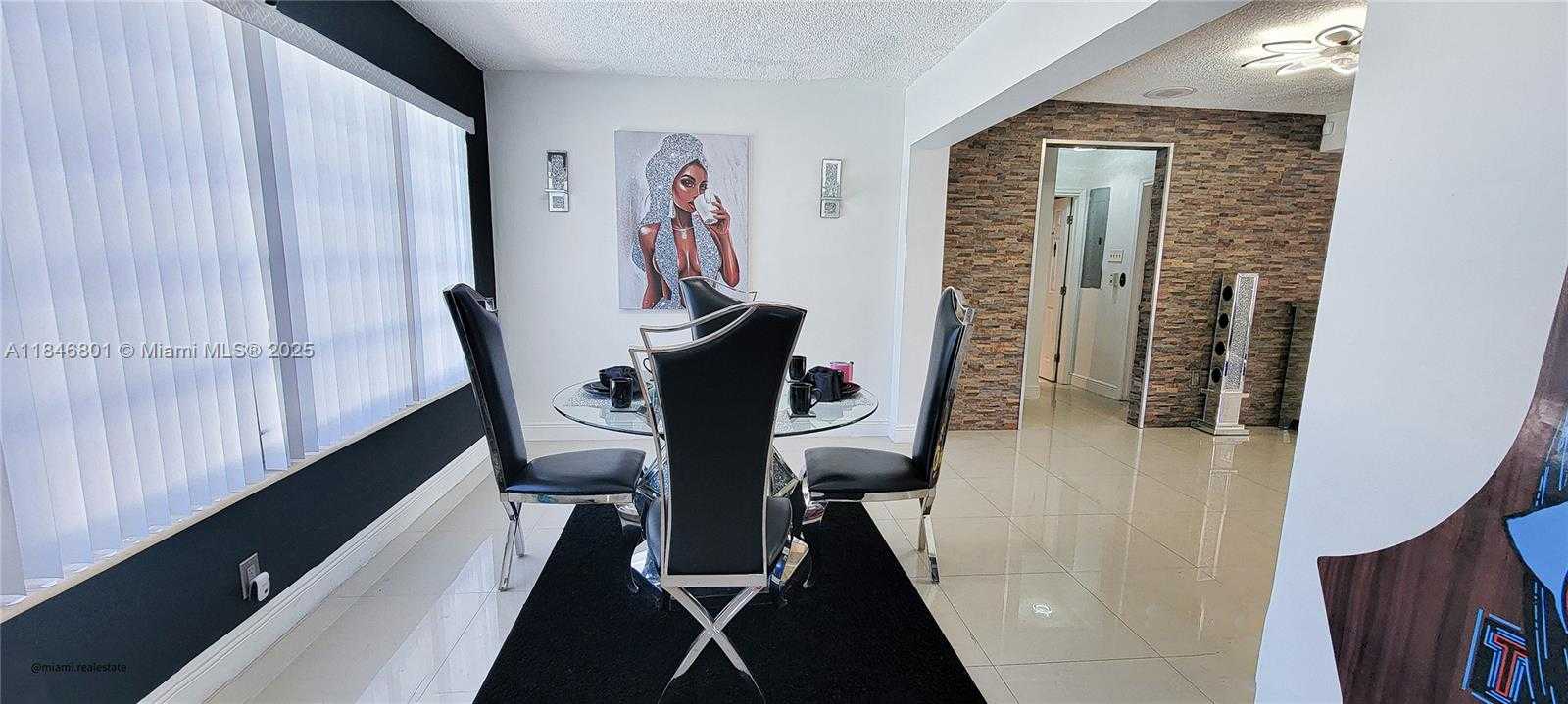 Small Image of 2649 BAHAMA DR, Miramar Number 20
