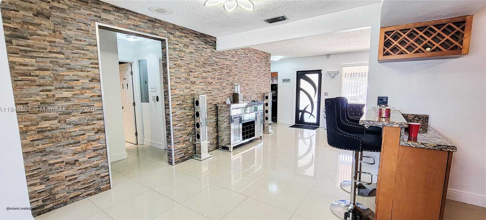 Small Image of 2649 BAHAMA DR, Miramar Number 23