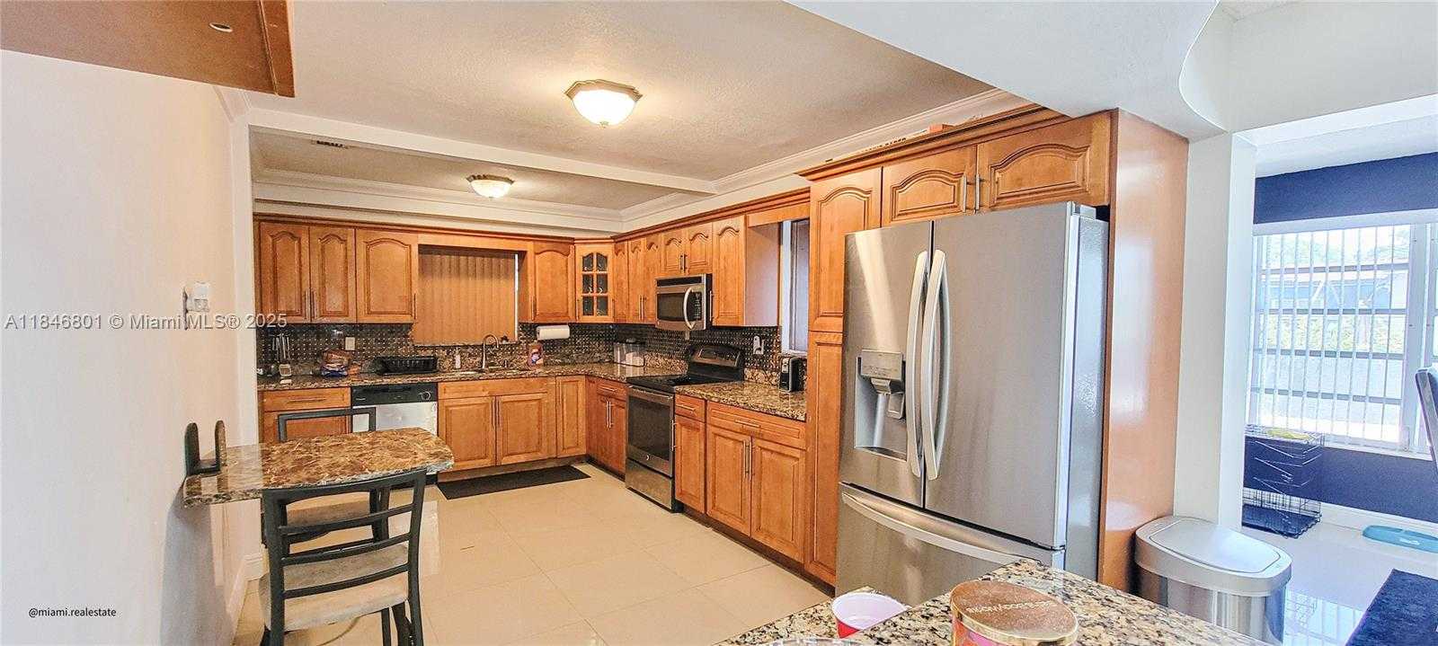 Small Image of 2649 BAHAMA DR, Miramar Number 6