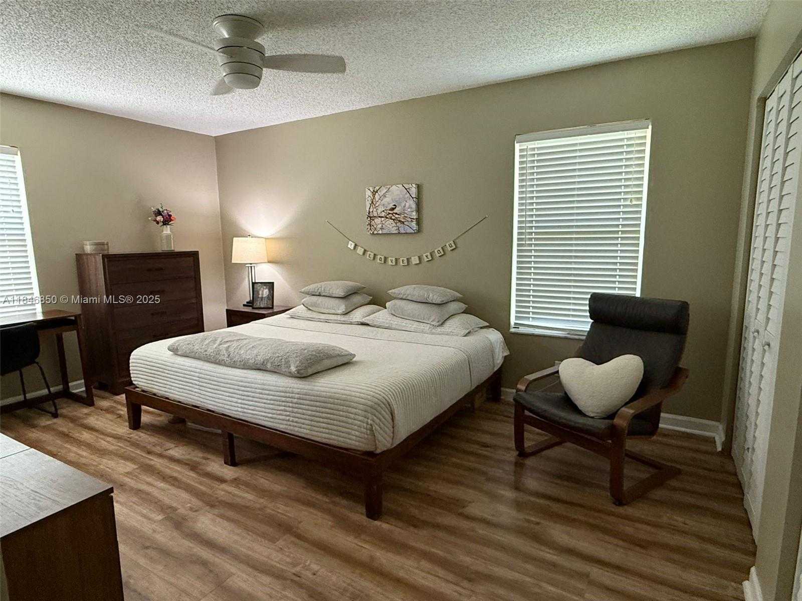 Small Image of 1600 SOUTH WEST 127TH LN, Davie Number 22