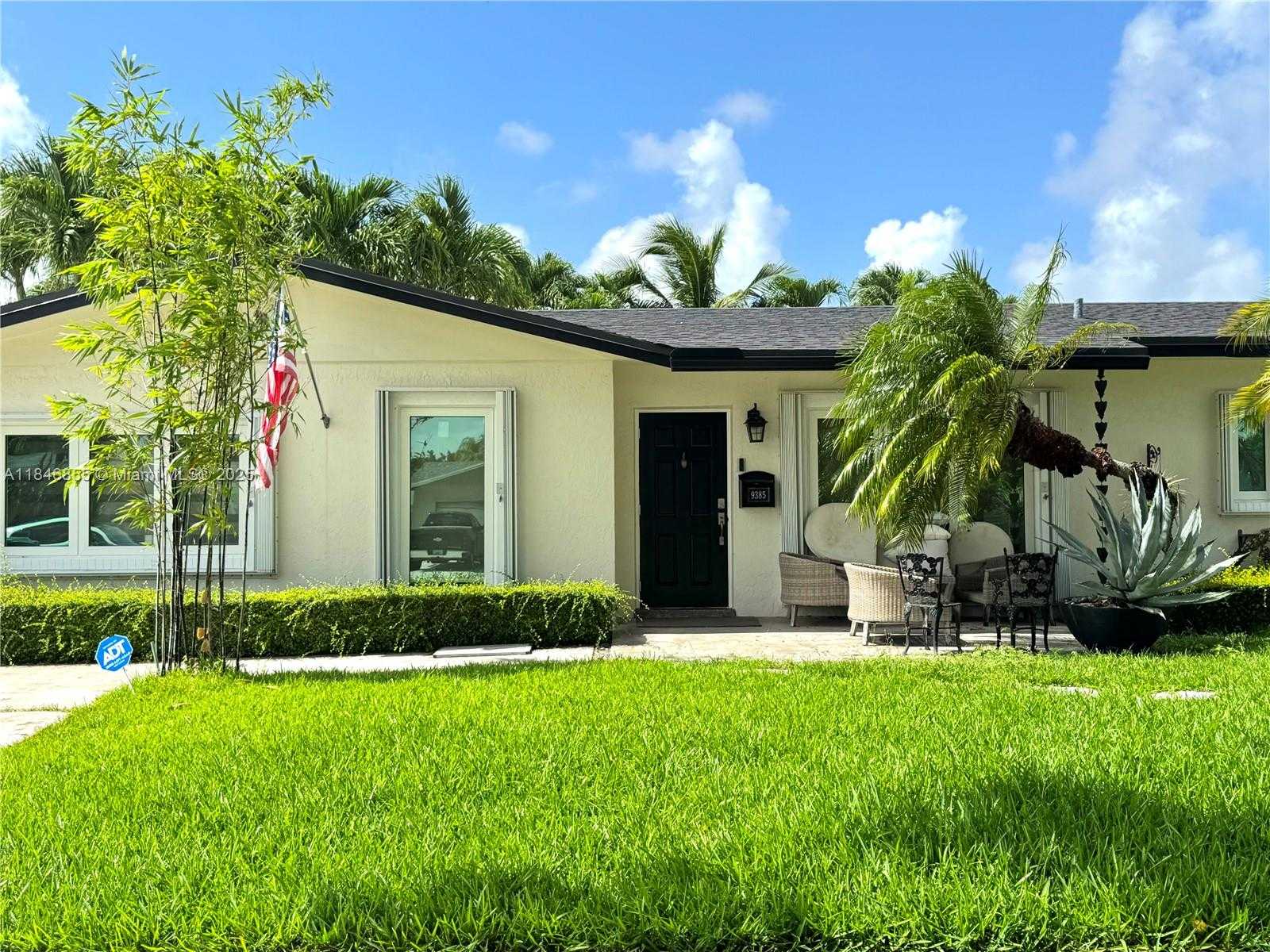 Small Image of 9385 SOUTH WEST 185TH ST, Cutler Bay Number 2