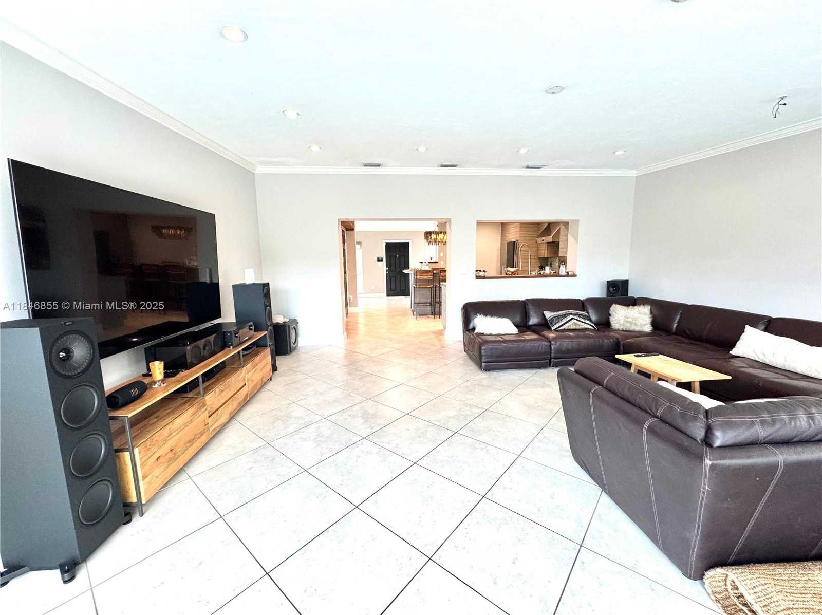 Small Image of 9385 SOUTH WEST 185TH ST, Cutler Bay Number 24