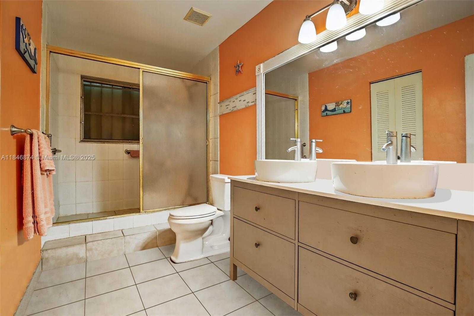 Small Image of 8601 BRIDLE PATH CT, Davie Number 14