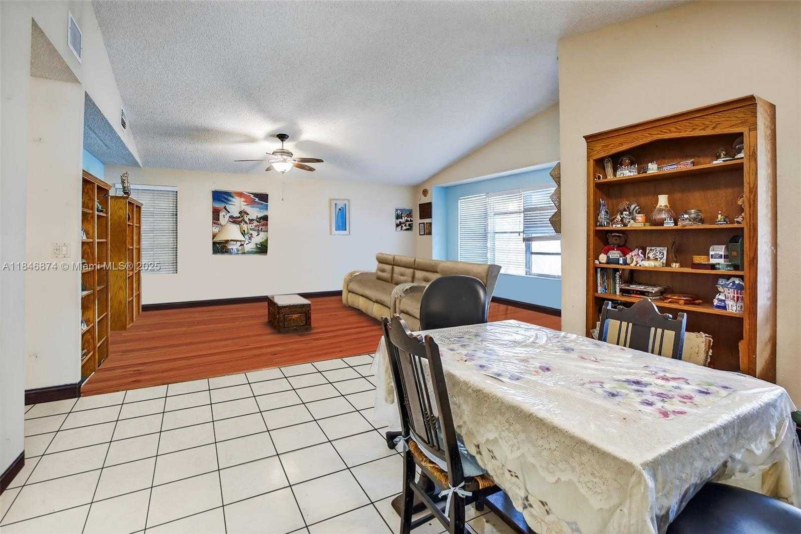 Small Image of 8601 BRIDLE PATH CT, Davie Number 8