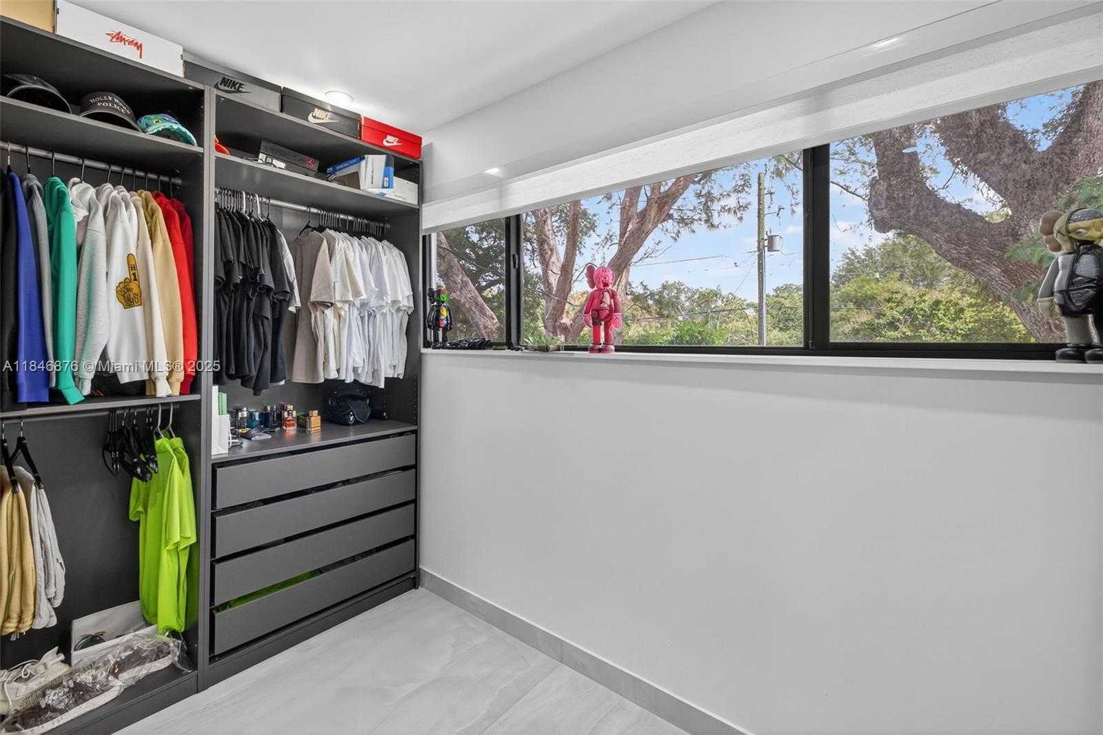 Small Image of 3000 RIVERLAND RD, Fort Lauderdale Number 26