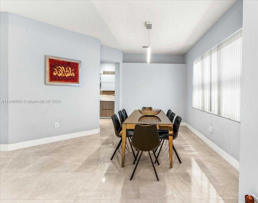 Small Image of 4074 SOUTH WEST 140TH AVE, Davie Number 15
