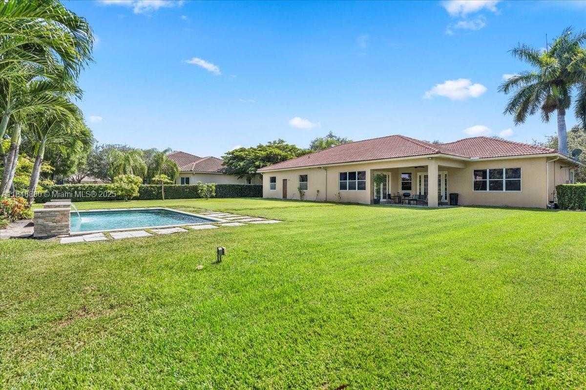 Small Image of 4074 SOUTH WEST 140TH AVE, Davie Number 17