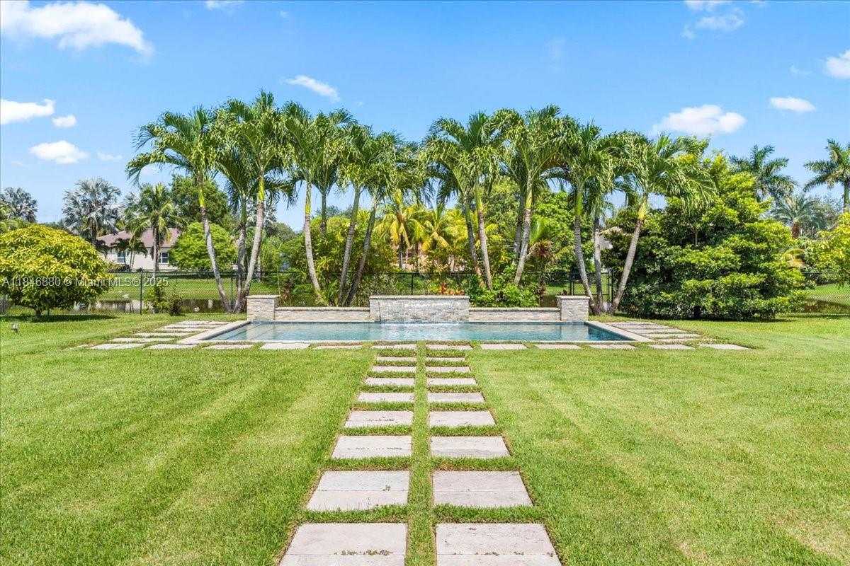 Small Image of 4074 SOUTH WEST 140TH AVE, Davie Number 18