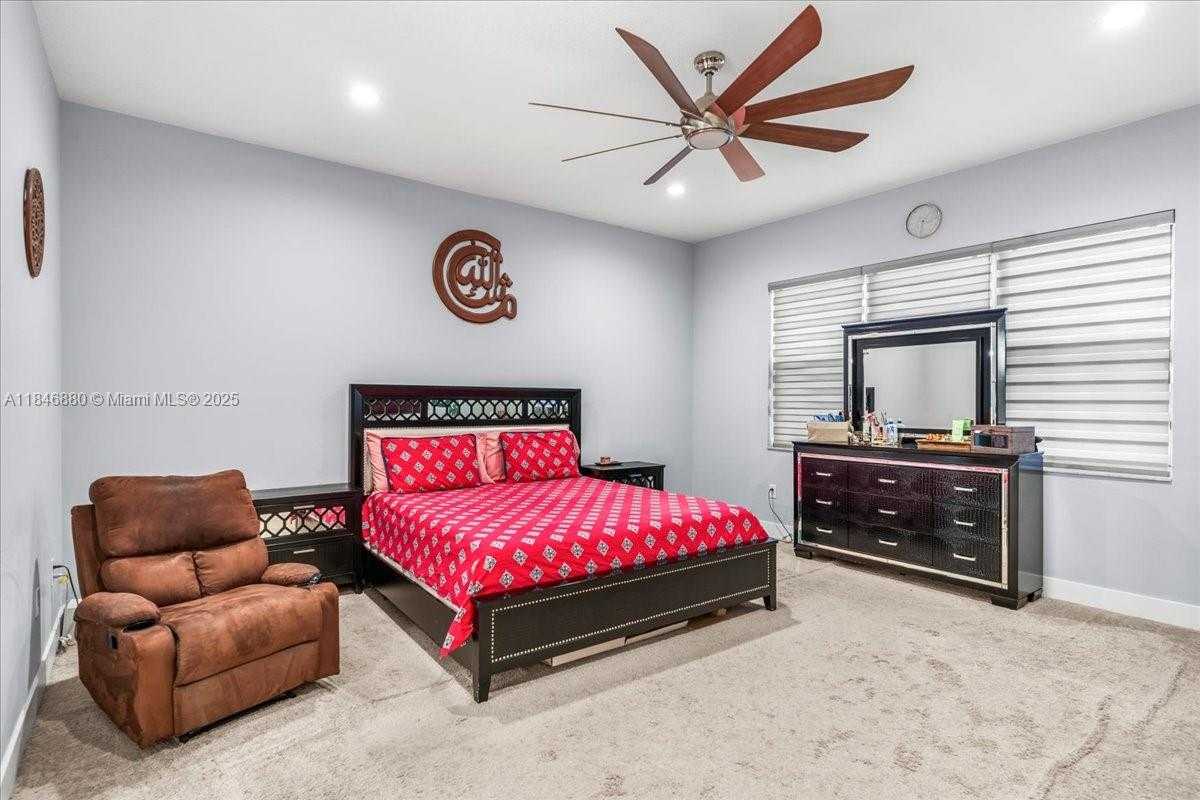 Small Image of 4074 SOUTH WEST 140TH AVE, Davie Number 20