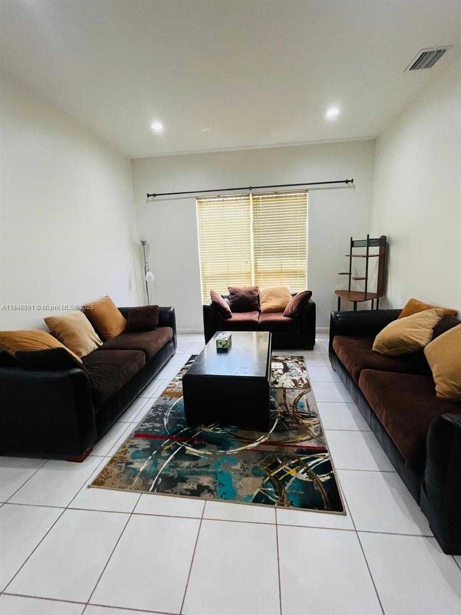 Small Image of 14146 SOUTH CYPRESS COVE CIR, Davie Number 14