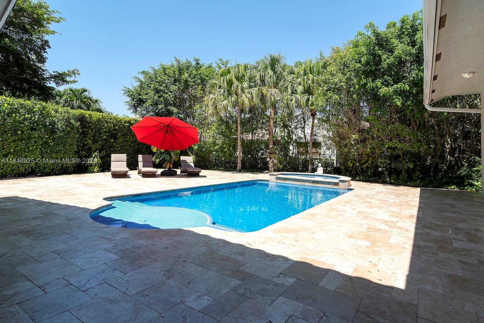 Small Image of 218 EGRET COURT, Weston Number 12