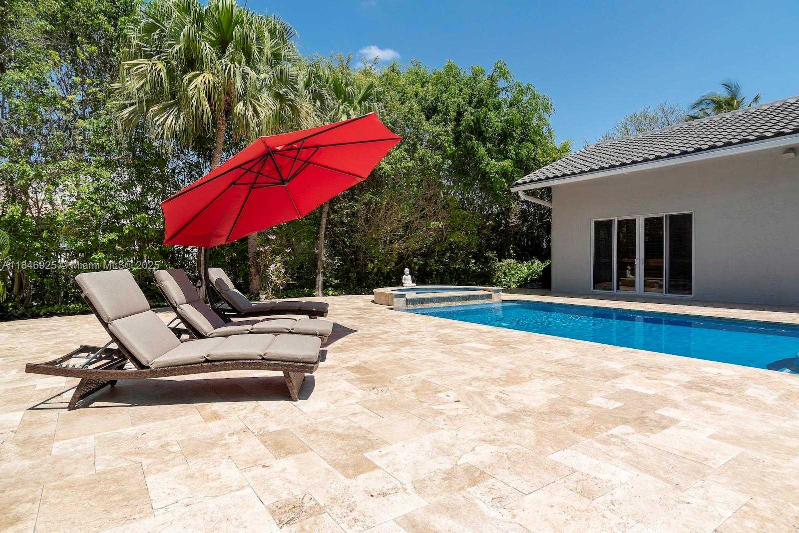 Small Image of 218 EGRET COURT, Weston Number 17