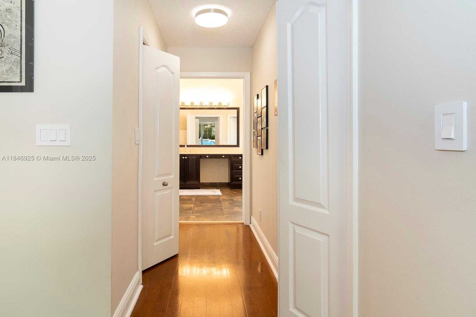 Small Image of 218 EGRET COURT, Weston Number 36