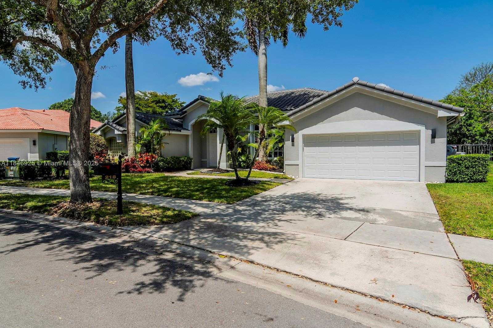 Small Image of 218 EGRET COURT, Weston Number 4