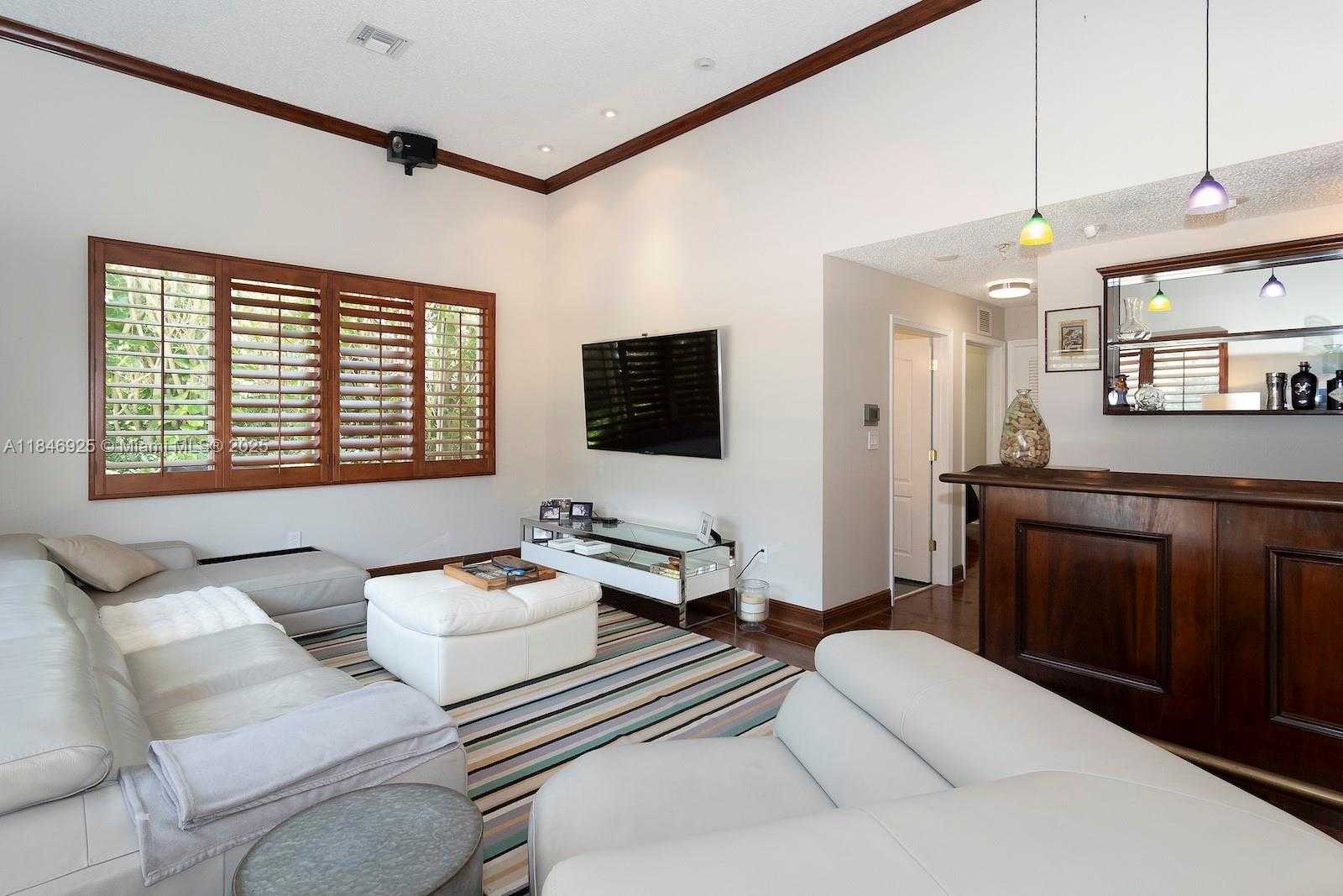 Small Image of 218 EGRET COURT, Weston Number 50
