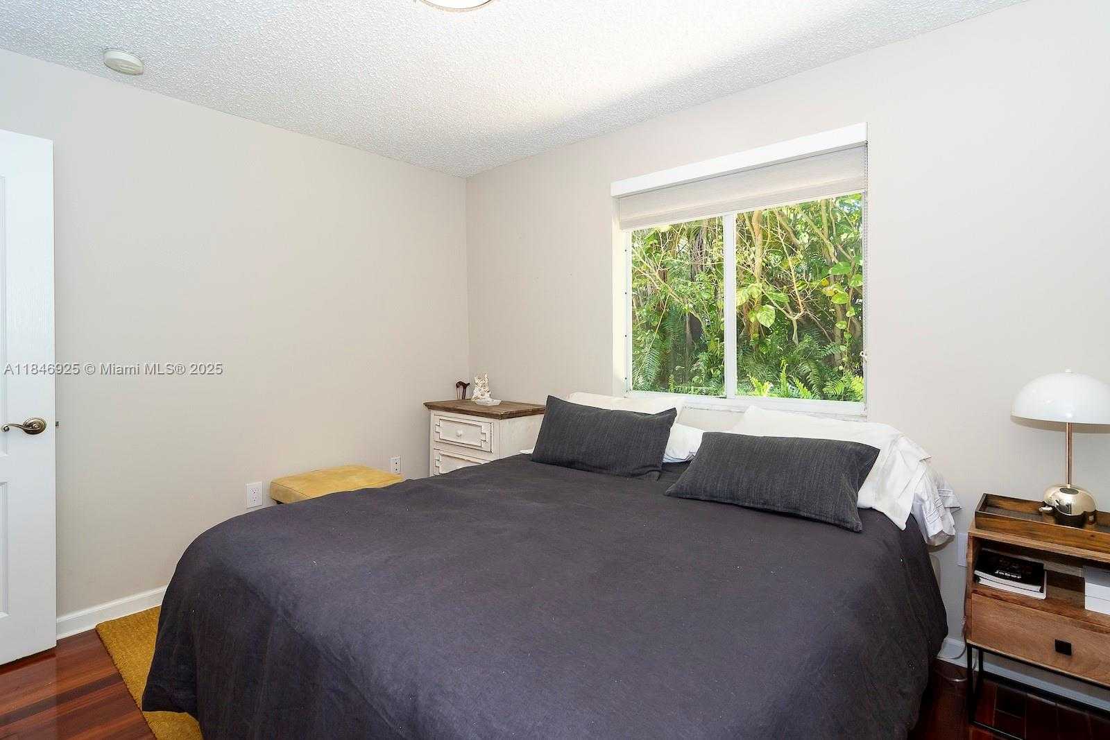 Small Image of 218 EGRET COURT, Weston Number 56