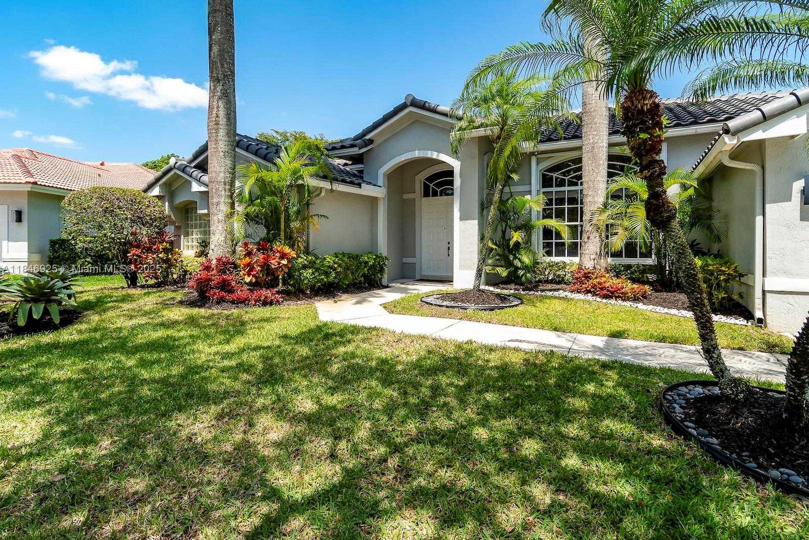 Small Image of 218 EGRET COURT, Weston Number 6