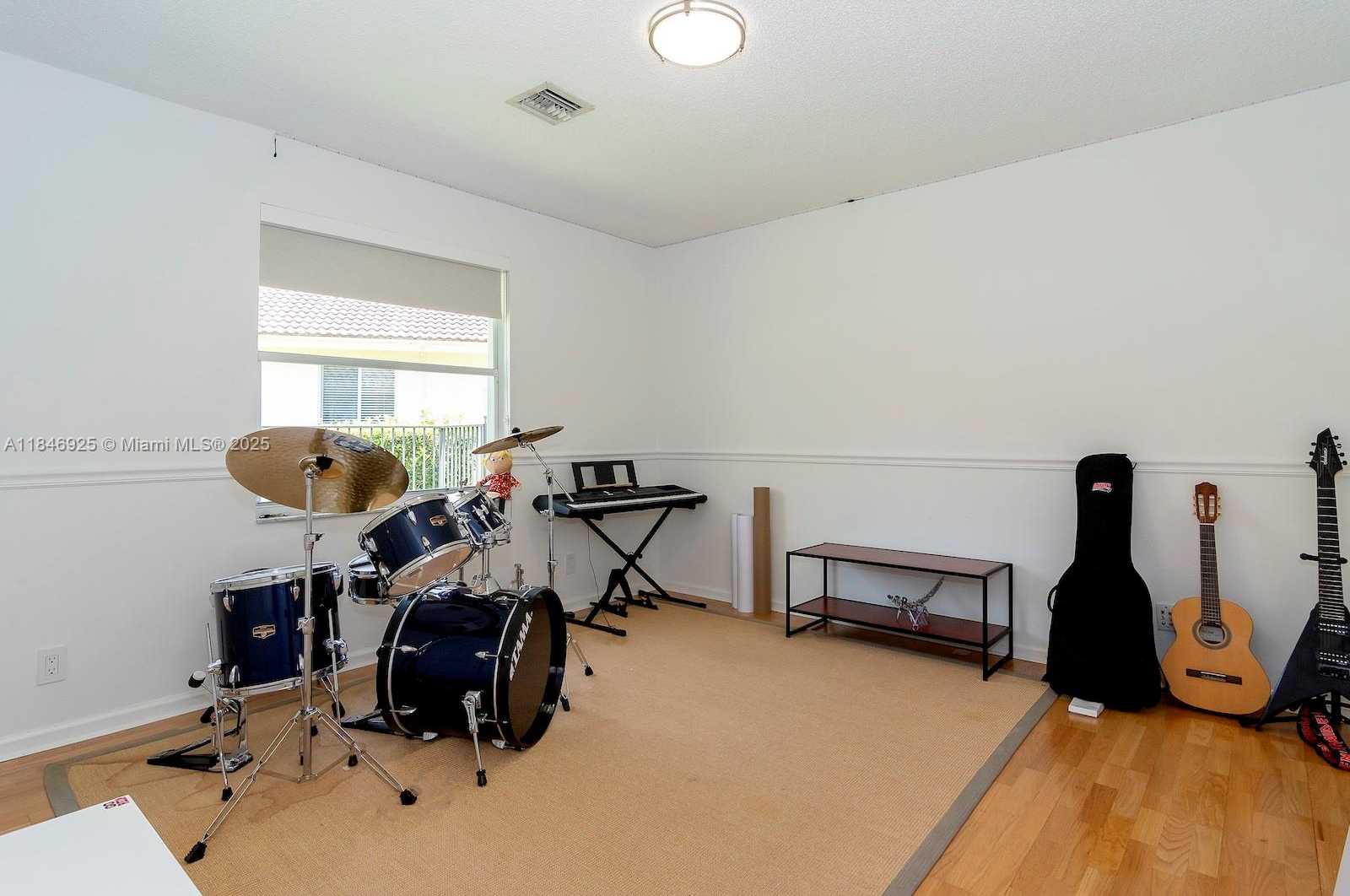 Small Image of 218 EGRET COURT, Weston Number 62