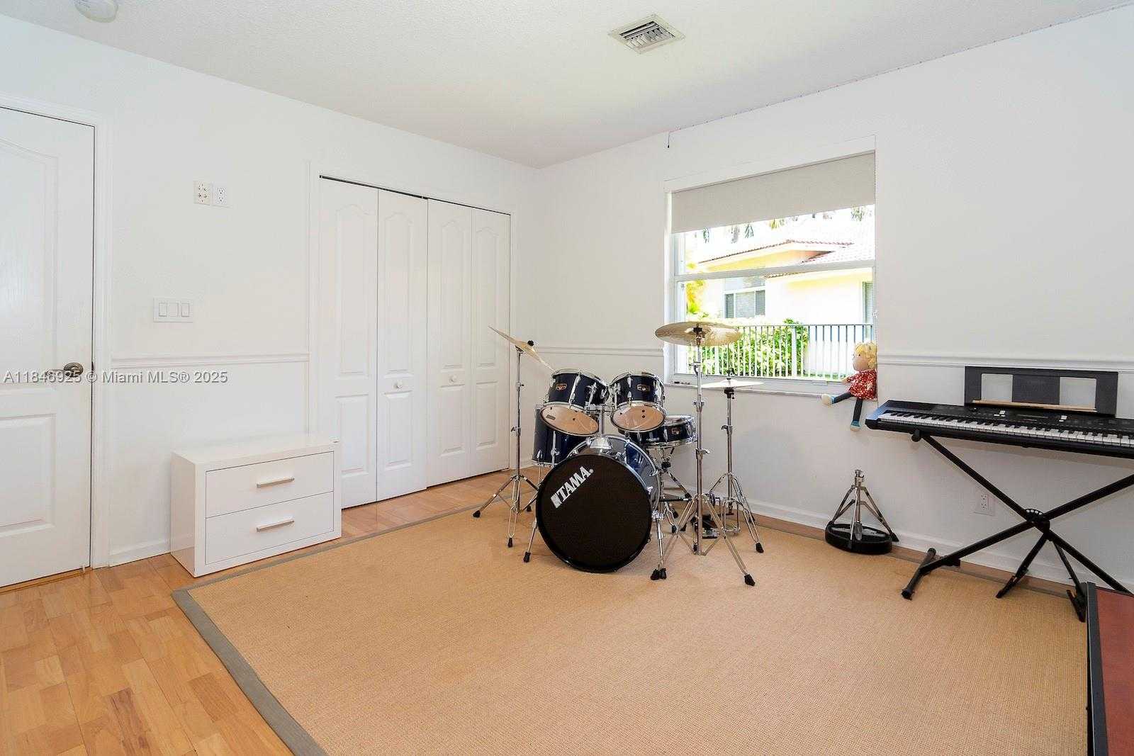 Small Image of 218 EGRET COURT, Weston Number 64