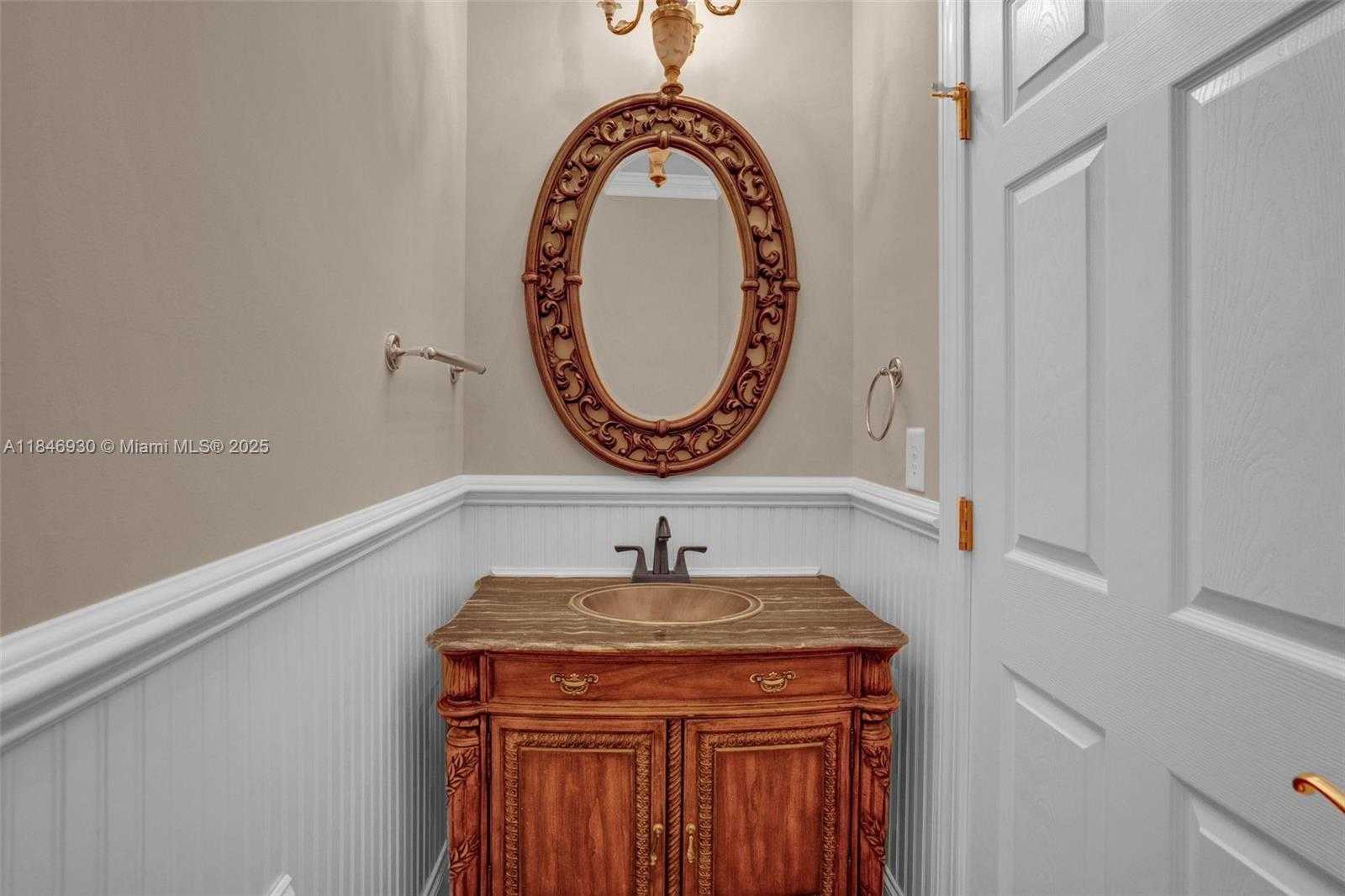 Small Image of 2579 GREY RABBIT RUN, Out of City Number 27