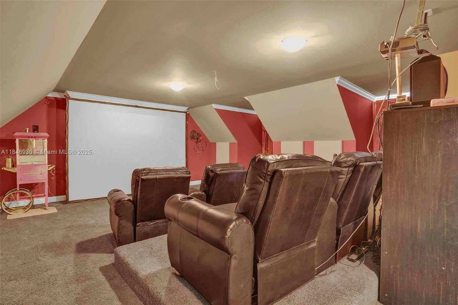 Small Image of 2579 GREY RABBIT RUN, Out of City Number 34