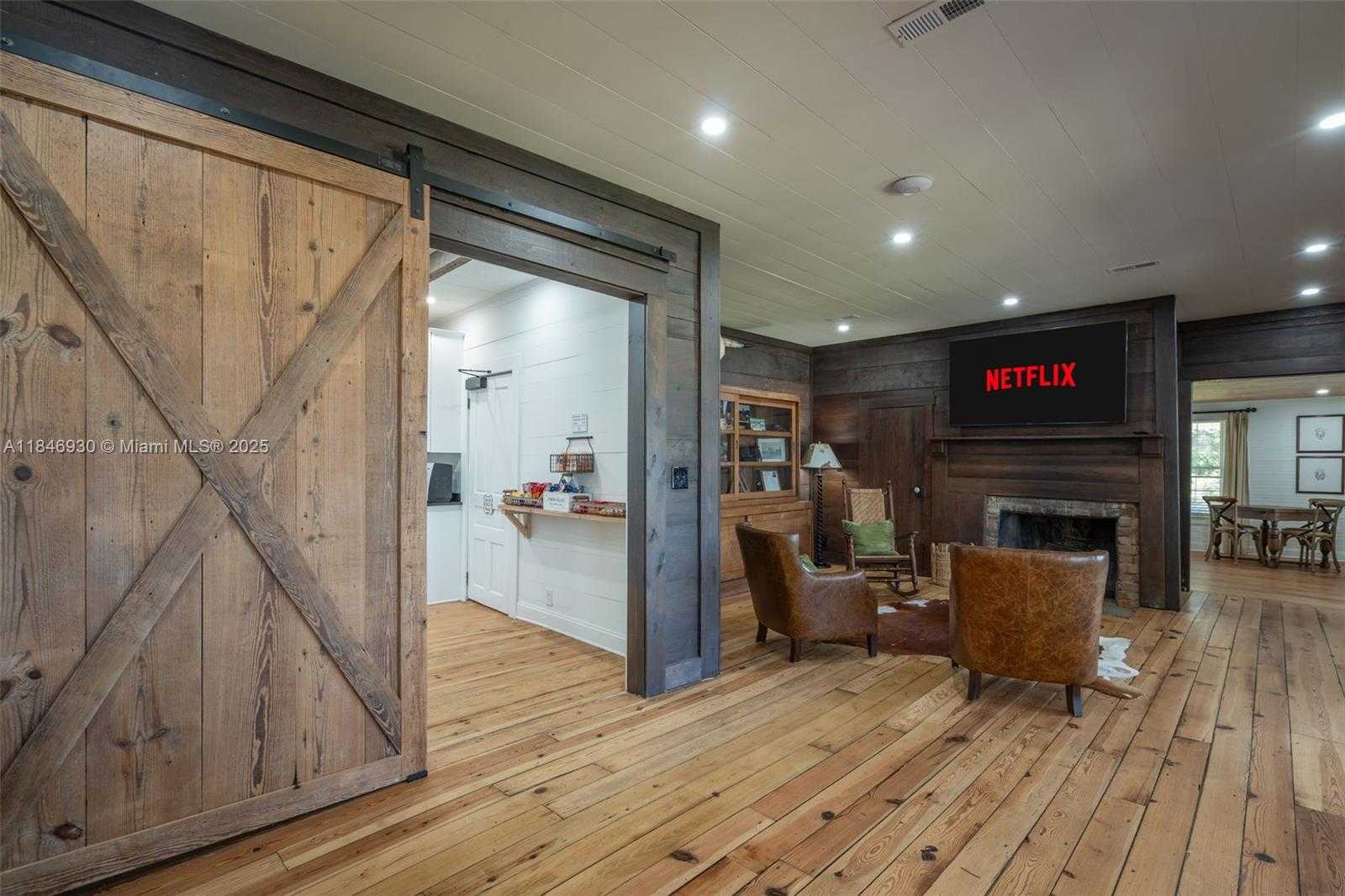 Small Image of 2579 GREY RABBIT RUN, Out of City Number 67