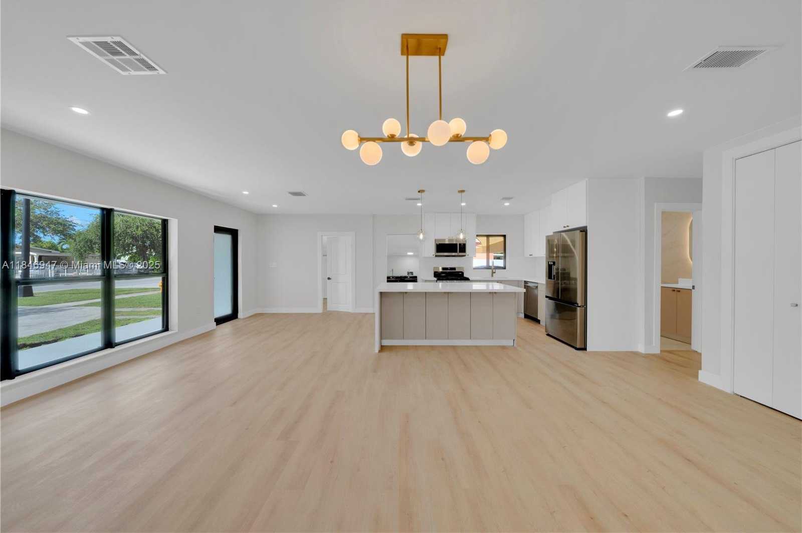 Small Image of 9971 CARIBBEAN BLVD, Cutler Bay Number 11