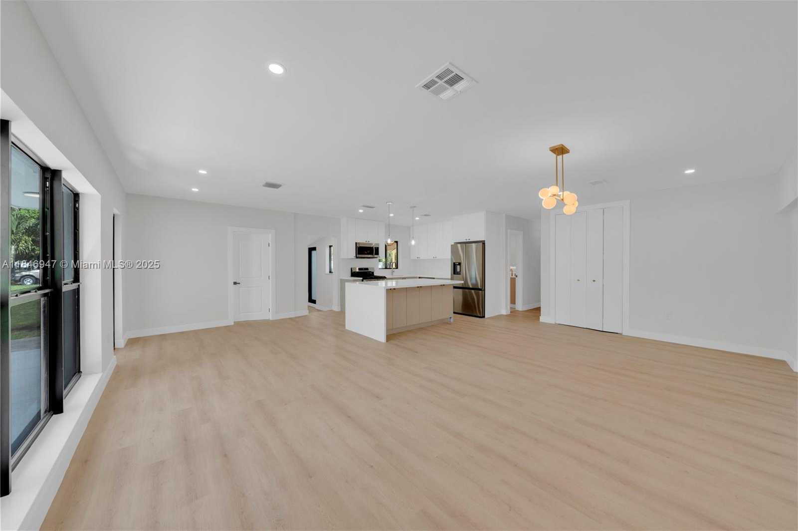 Small Image of 9971 CARIBBEAN BLVD, Cutler Bay Number 12