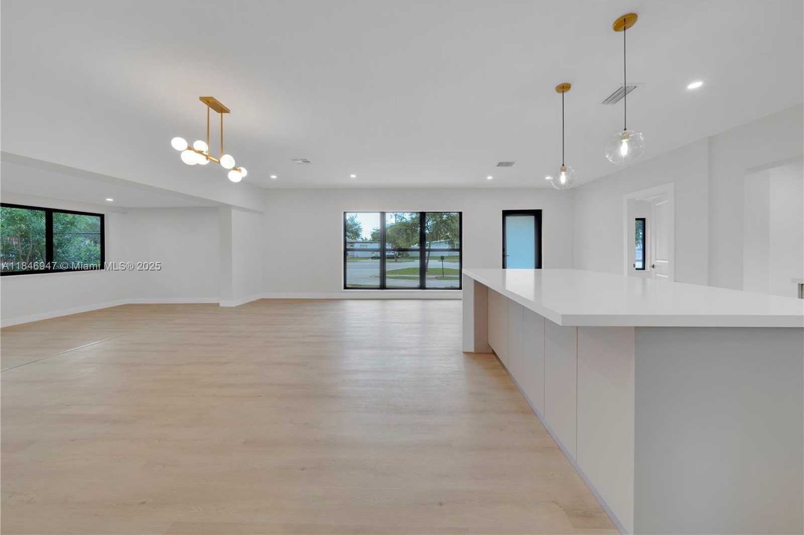 Small Image of 9971 CARIBBEAN BLVD, Cutler Bay Number 14