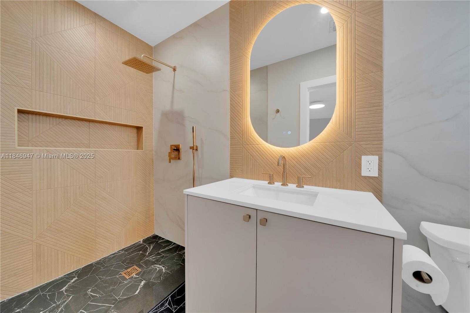 Small Image of 9971 CARIBBEAN BLVD, Cutler Bay Number 16