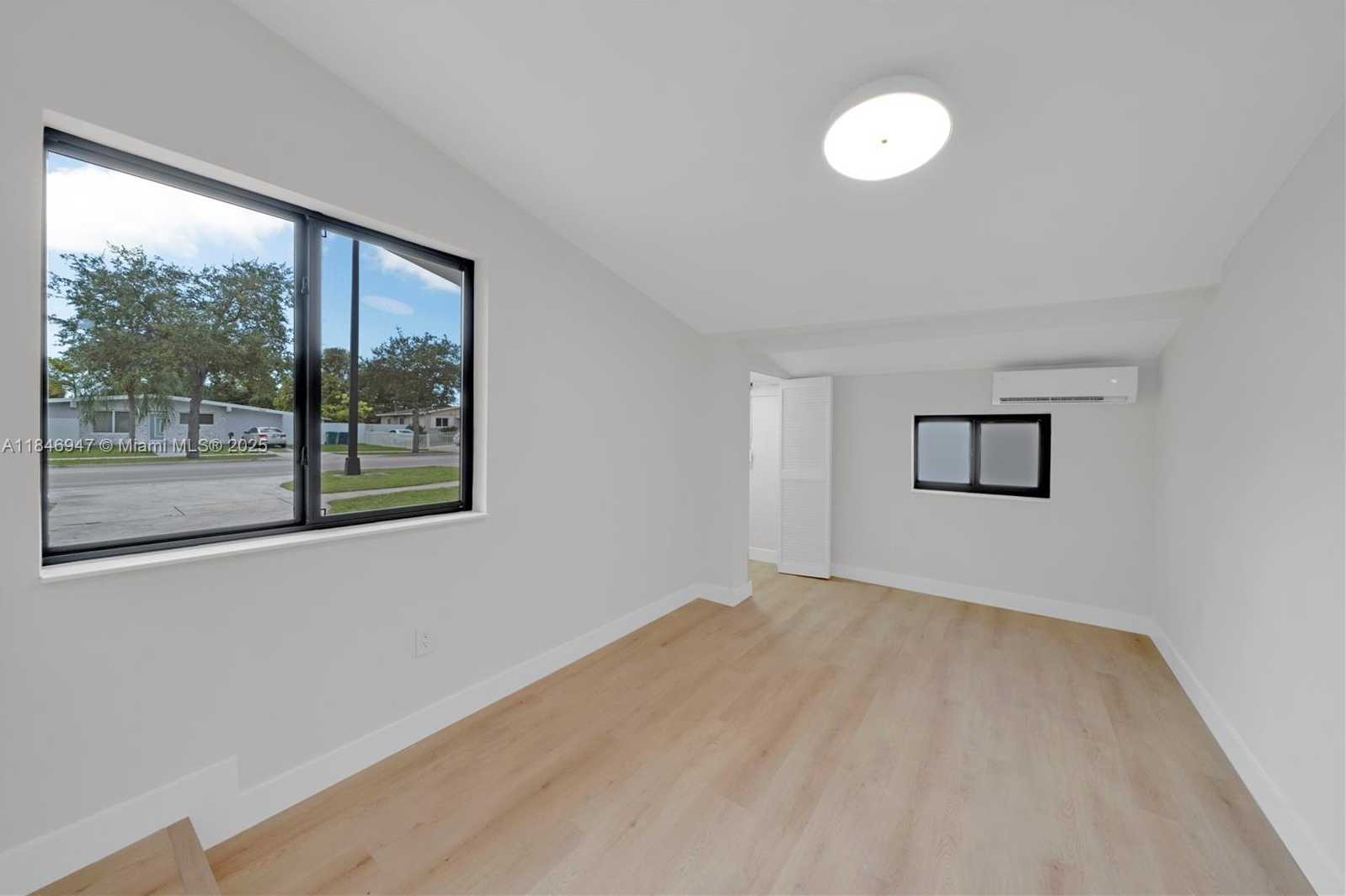 Small Image of 9971 CARIBBEAN BLVD, Cutler Bay Number 21