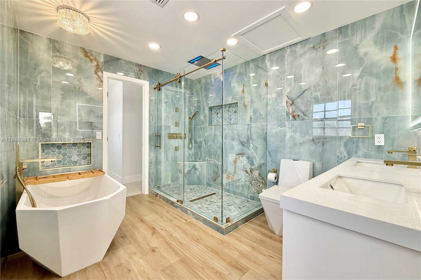 Small Image of 2216 NORTH EAST 18TH AVE, Wilton Manors Number 12