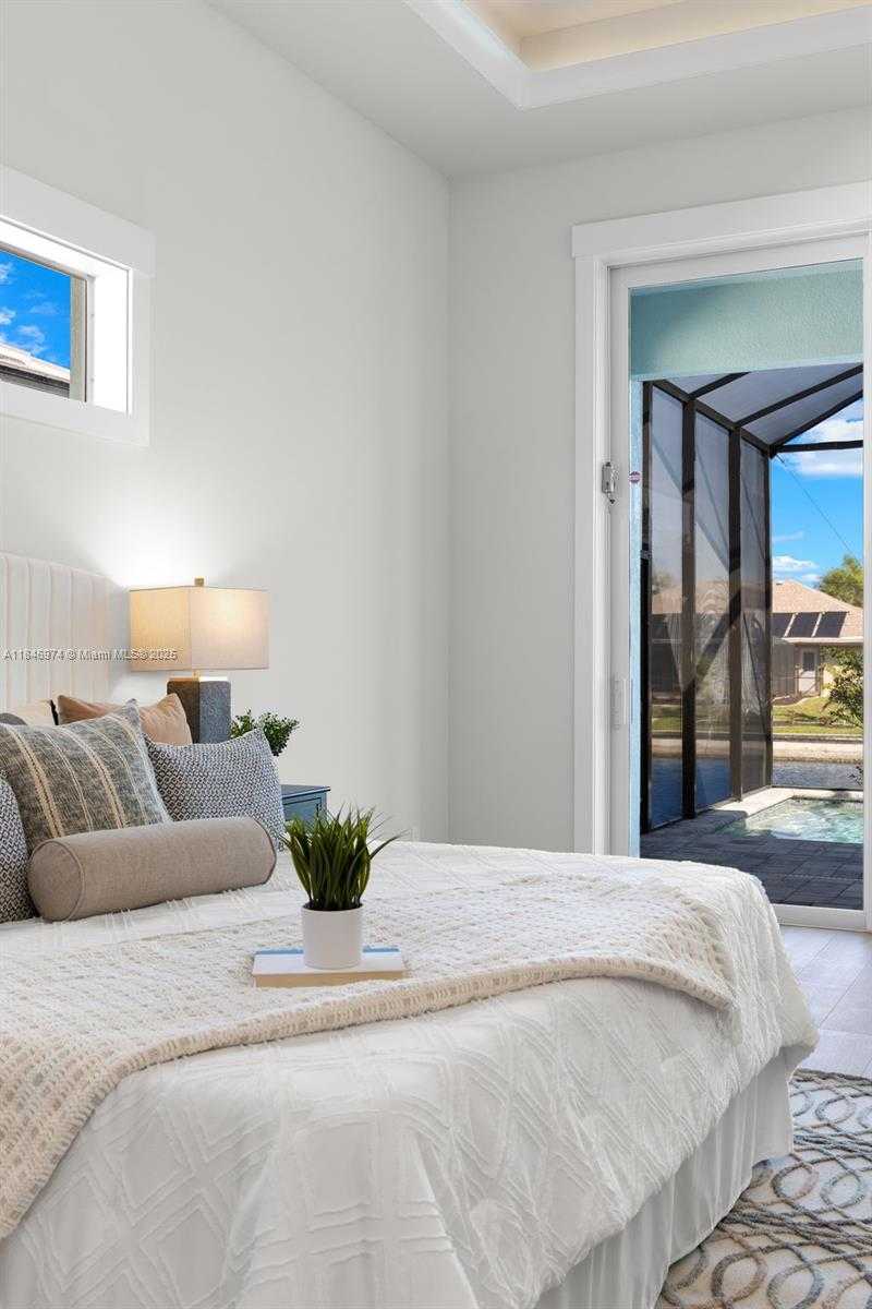 Small Image of 2129 CAPE CORAL PARKWAY W, Cape Coral Number 18