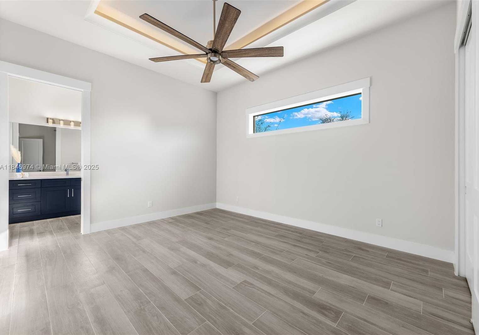 Small Image of 2129 CAPE CORAL PARKWAY W, Cape Coral Number 24