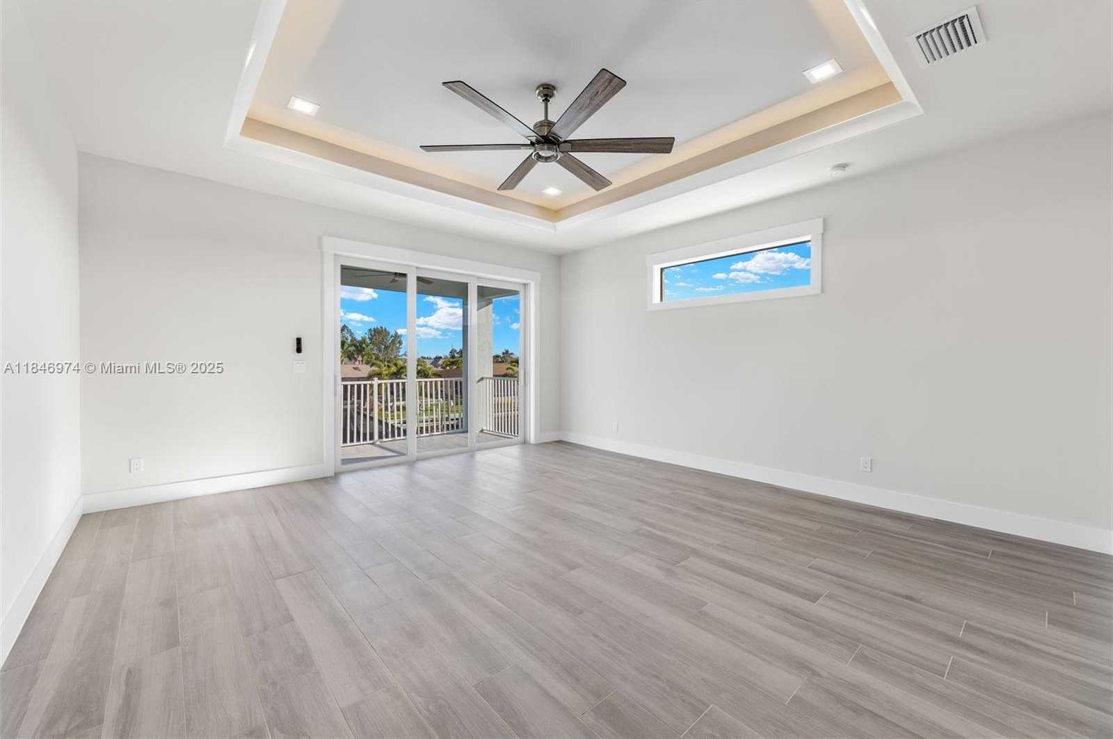 Small Image of 2129 CAPE CORAL PARKWAY W, Cape Coral Number 28