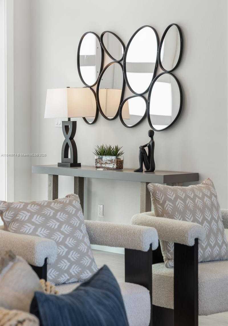 Small Image of 2129 CAPE CORAL PARKWAY W, Cape Coral Number 3