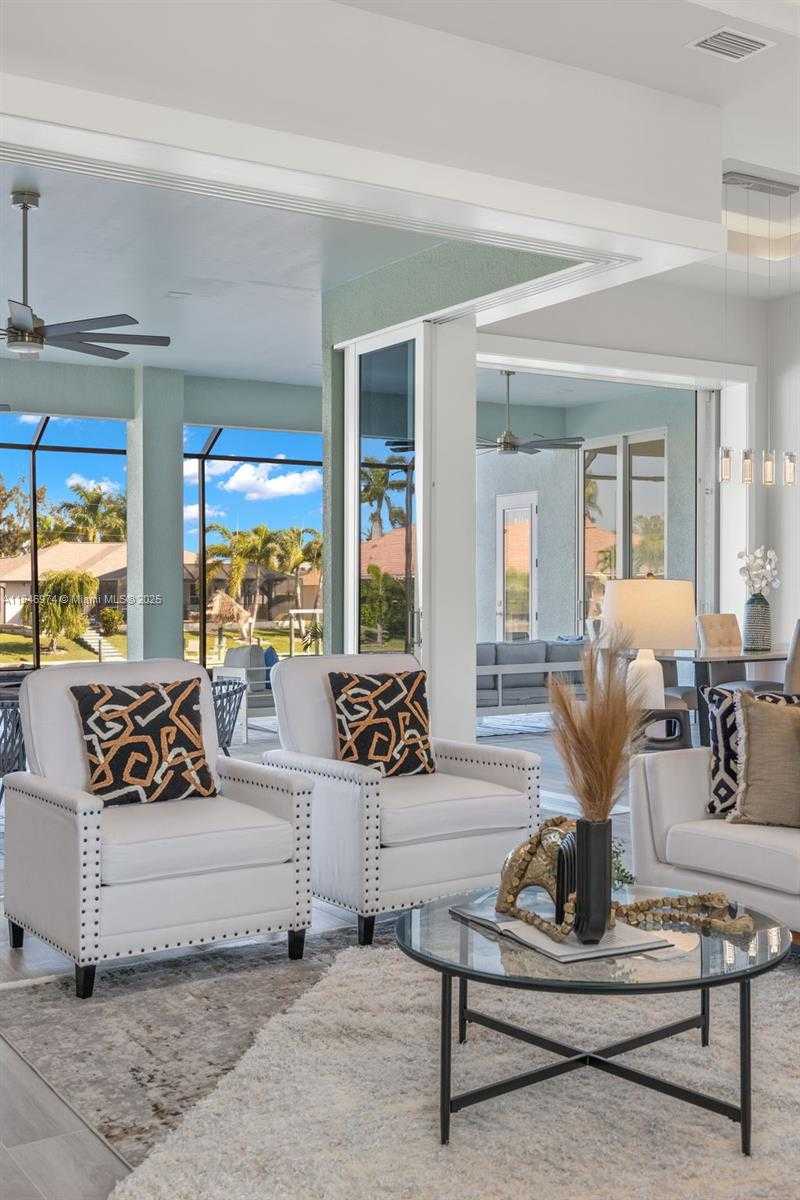 Small Image of 2129 CAPE CORAL PARKWAY W, Cape Coral Number 8