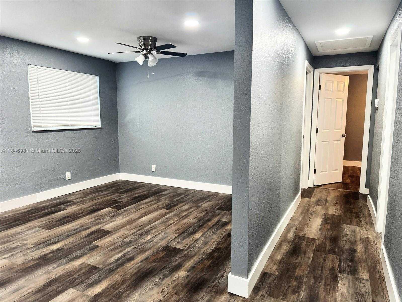 Small Image of 6644 RALEIGH ST, Hollywood Number 15