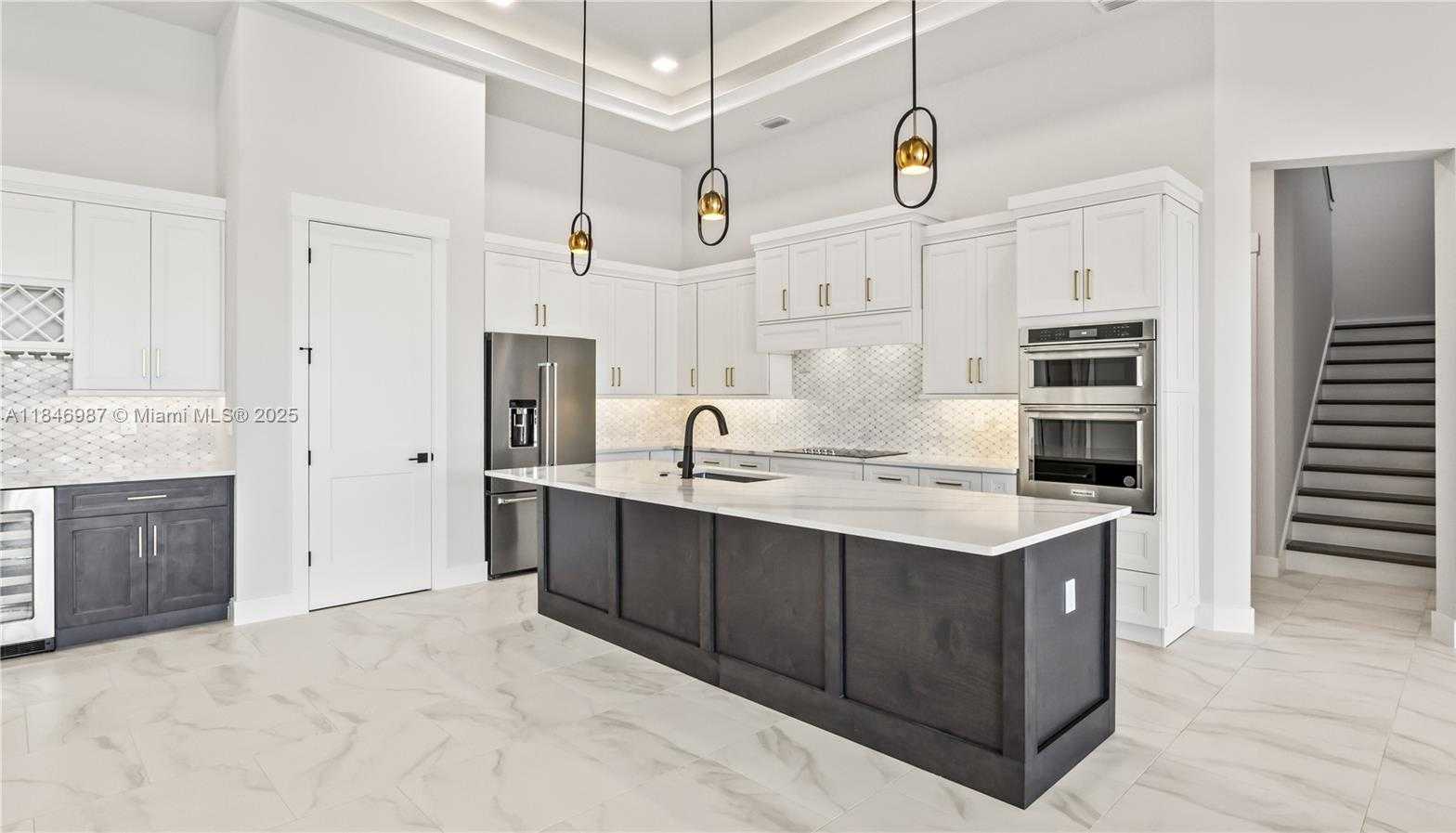 Small Image of 2133 CAPE CORAL PKWY WEST, Cape Coral Number 12